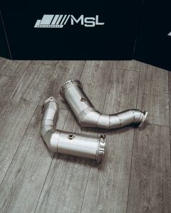 Lamborghini Urus 4.0T V8 Heat shielded decat downpipes